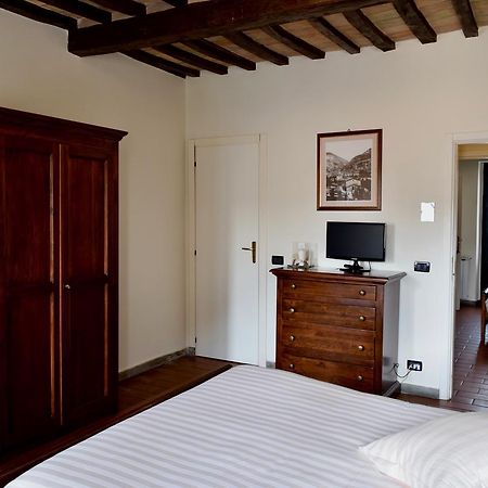 Bed and Breakfast Residenza Le Logge Gubbio Zewnętrze zdjęcie