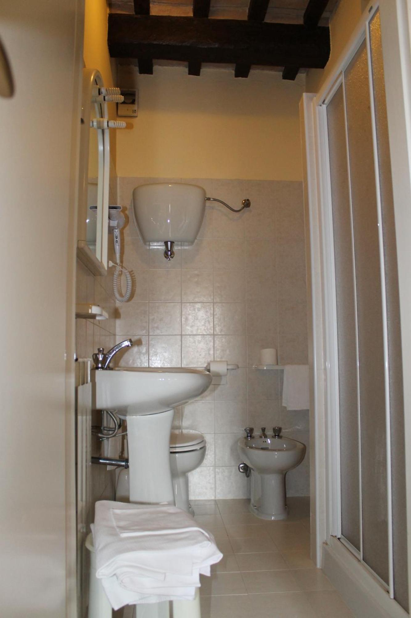 Bed and Breakfast Residenza Le Logge Gubbio Pokój zdjęcie