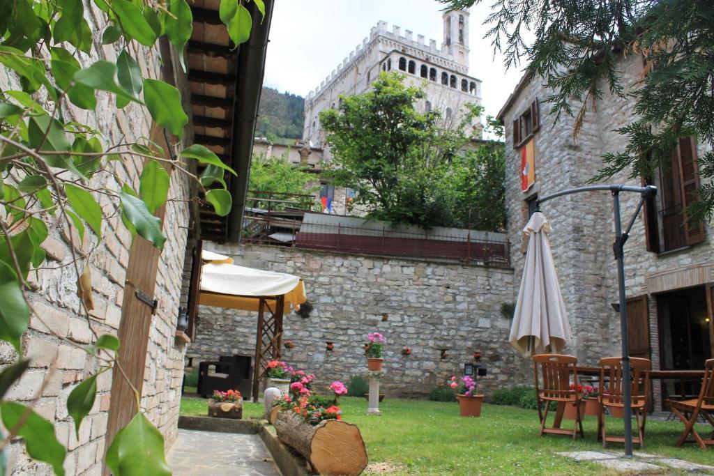 Bed and Breakfast Residenza Le Logge Gubbio Zewnętrze zdjęcie