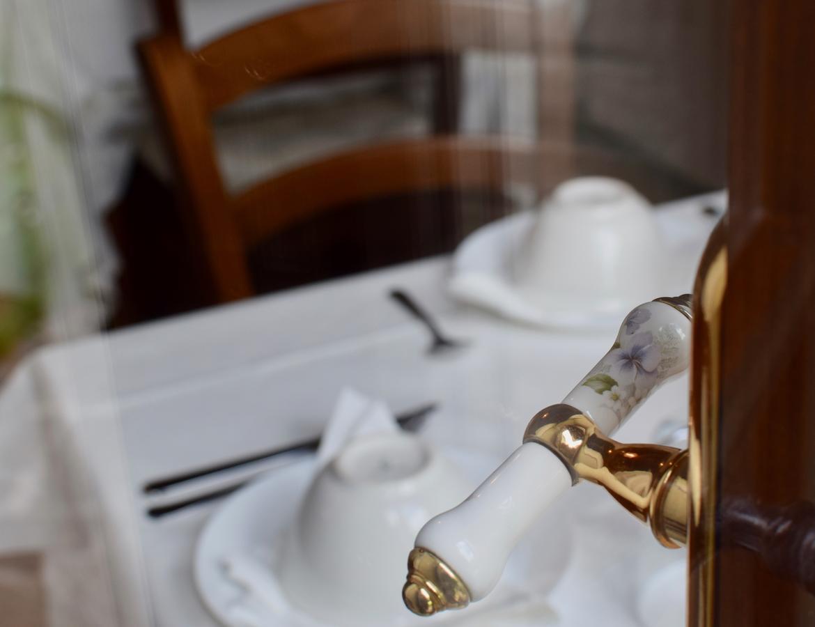Bed and Breakfast Residenza Le Logge Gubbio Zewnętrze zdjęcie