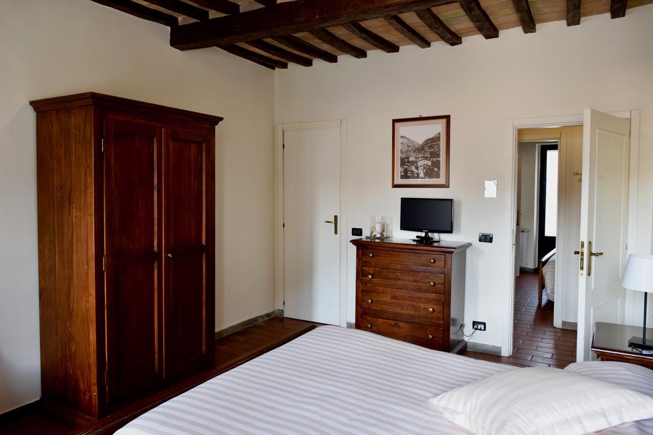 Bed and Breakfast Residenza Le Logge Gubbio Zewnętrze zdjęcie